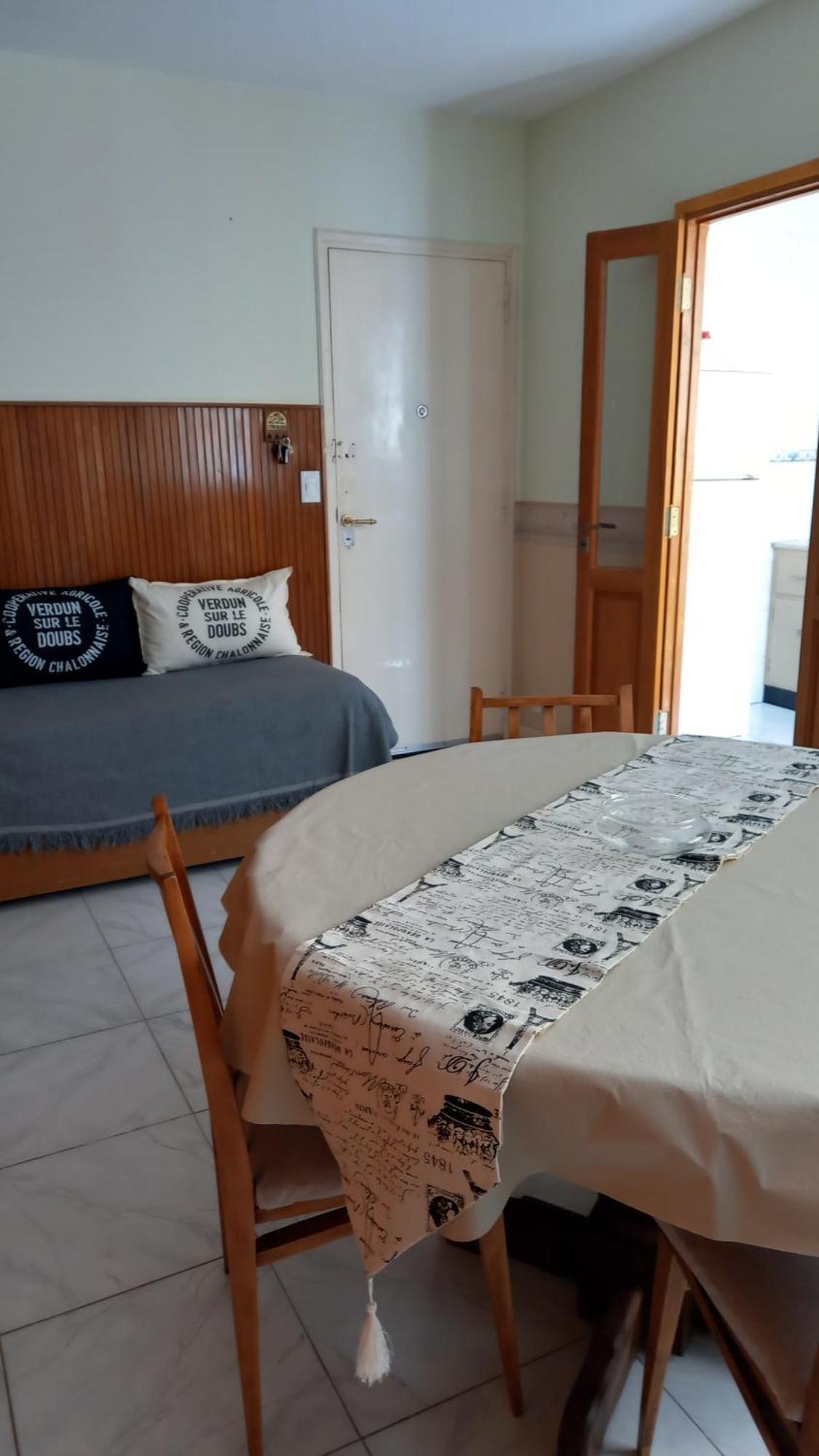Departamento Rivadavia Apartment *